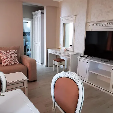 Astoria Seaview Apartment Năvodari